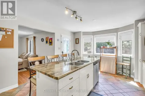 359 Lexington Road Waterloo ON N2K 2J9