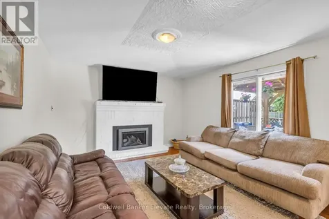 359 Lexington Road Waterloo ON N2K 2J9