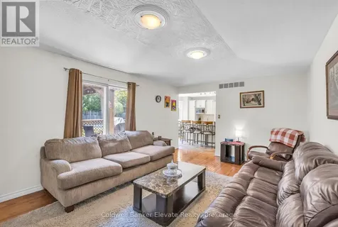 359 Lexington Road Waterloo ON N2K 2J9
