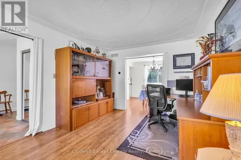 359 Lexington Road Waterloo ON N2K 2J9