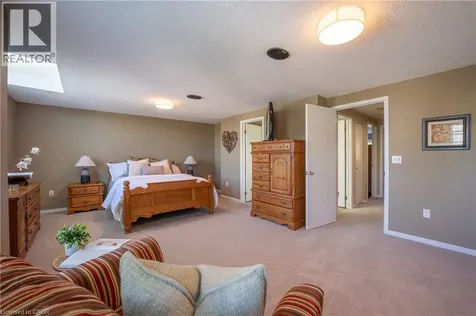 49 Elma Place Cambridge ON N3C 4E6