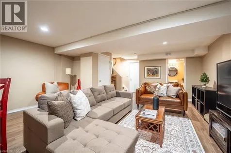 49 Elma Place Cambridge ON N3C 4E6