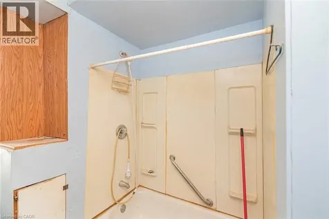 220 Alder Street West Dunnville ON N1A 1R4