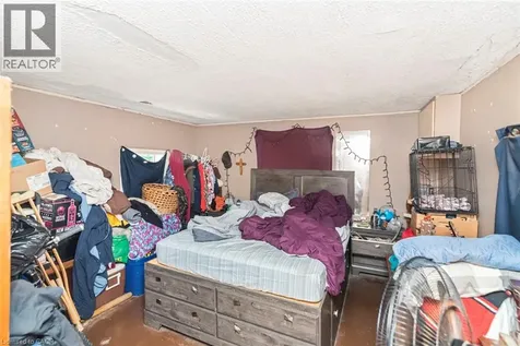 220 Alder Street West Dunnville ON N1A 1R4