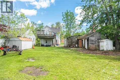 220 Alder Street West Dunnville ON N1A 1R4