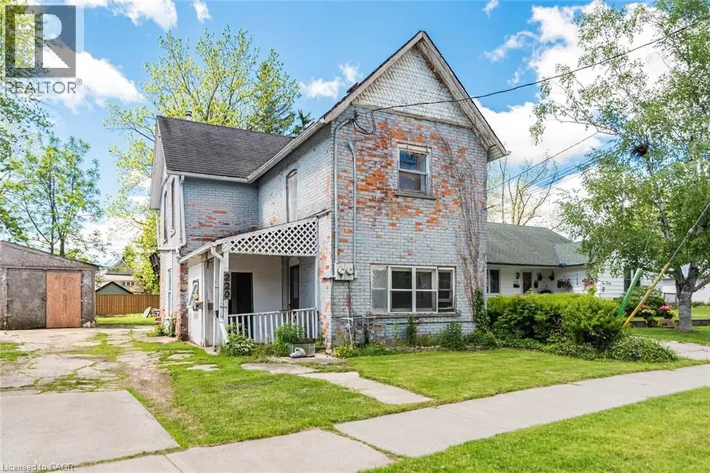 220 Alder Street West Dunnville ON N1A 1R4