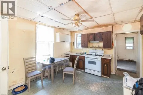 220 Alder Street West Dunnville ON N1A 1R4