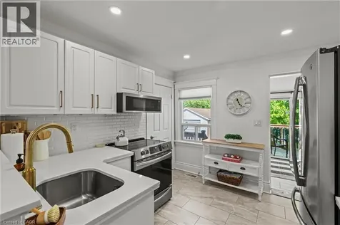 99 Edgemont Street North Hamilton ON L8H 4C9