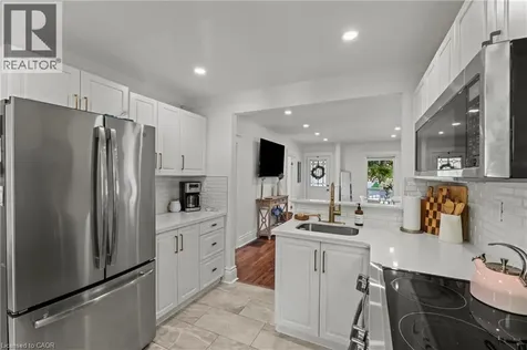 99 Edgemont Street North Hamilton ON L8H 4C9