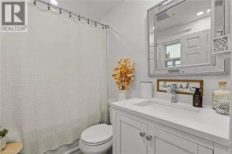 99 Edgemont Street North Hamilton ON L8H 4C9