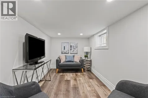 99 Edgemont Street North Hamilton ON L8H 4C9