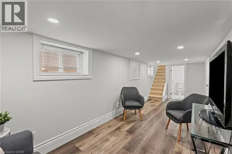 99 Edgemont Street North Hamilton ON L8H 4C9