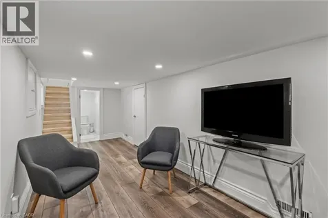 99 Edgemont Street North Hamilton ON L8H 4C9
