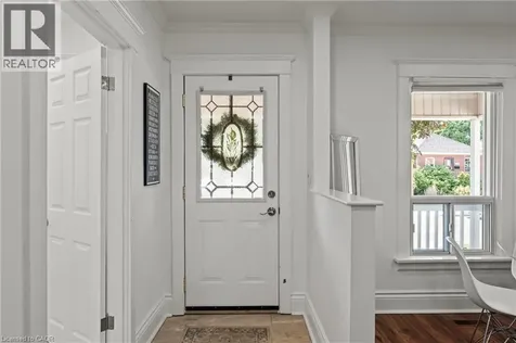 99 Edgemont Street North Hamilton ON L8H 4C9