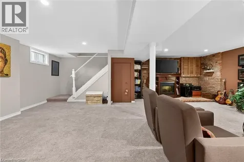 7 Coral Drive St. Catharines ON L2N 3R4