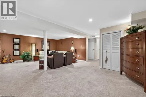7 Coral Drive St. Catharines ON L2N 3R4
