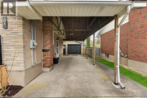 7 Coral Drive St. Catharines ON L2N 3R4