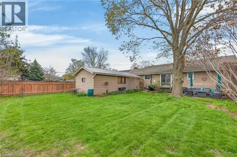 7 Coral Drive St. Catharines ON L2N 3R4