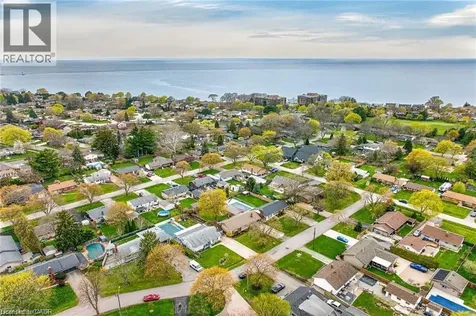 7 Coral Drive St. Catharines ON L2N 3R4