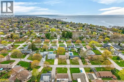 7 Coral Drive St. Catharines ON L2N 3R4