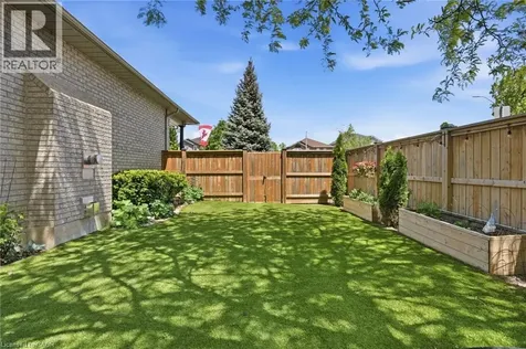 1300 Silvan Forest Drive Burlington ON L7M 4L2