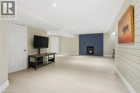1300 Silvan Forest Drive Burlington ON L7M 4L2