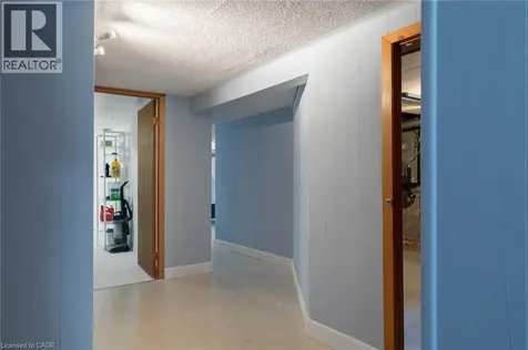 141 Rothsay Avenue Hamilton ON L8M 3G5