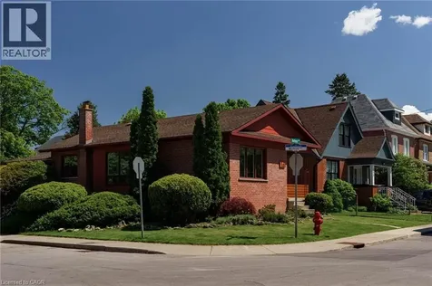 141 Rothsay Avenue Hamilton ON L8M 3G5