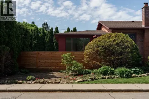 141 Rothsay Avenue Hamilton ON L8M 3G5