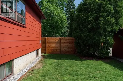 141 Rothsay Avenue Hamilton ON L8M 3G5
