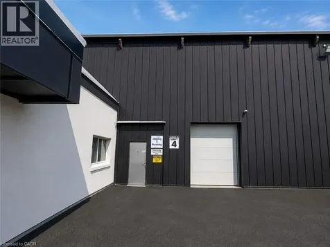 4256 Carroll Avenue Niagara Falls ON L2E 7J2