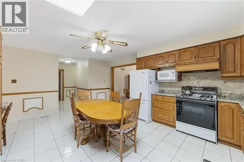 546 Dicenzo Drive Hamilton ON L9C 2C3