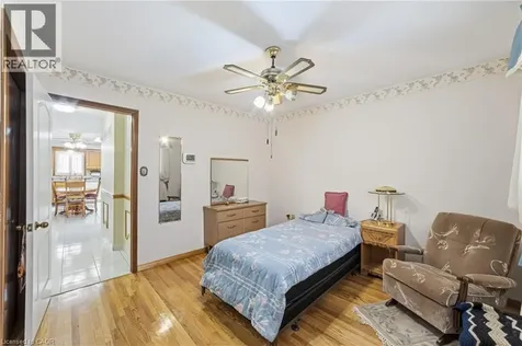 546 Dicenzo Drive Hamilton ON L9C 2C3