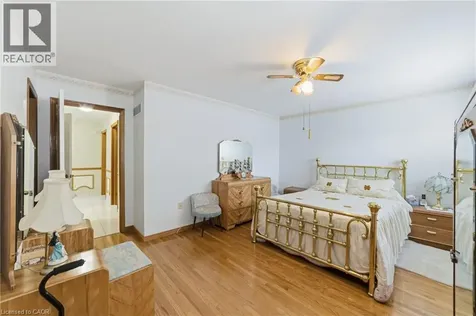 546 Dicenzo Drive Hamilton ON L9C 2C3