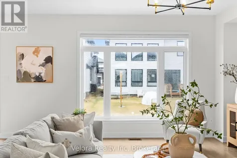 744 Cope Drive Ottawa ON K2S 2P8
