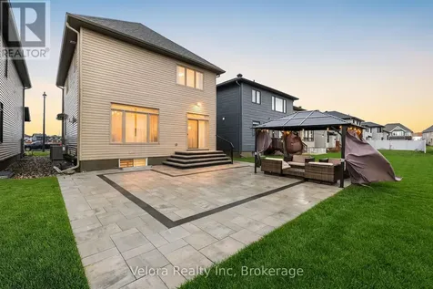 744 Cope Drive Ottawa ON K2S 2P8