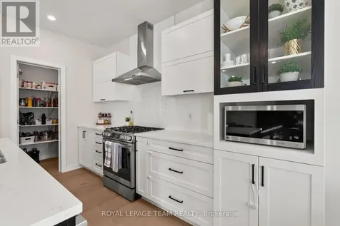 846 Sendero Way Ottawa ON K2S 2W9