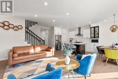 846 Sendero Way Ottawa ON K2S 2W9