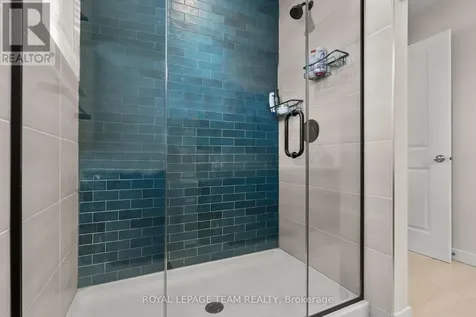 846 Sendero Way Ottawa ON K2S 2W9