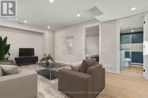 846 Sendero Way Ottawa ON K2S 2W9