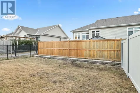 846 Sendero Way Ottawa ON K2S 2W9