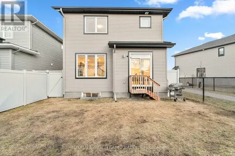 846 Sendero Way Ottawa ON K2S 2W9