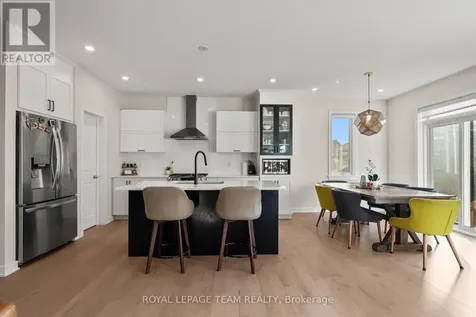 846 Sendero Way Ottawa ON K2S 2W9