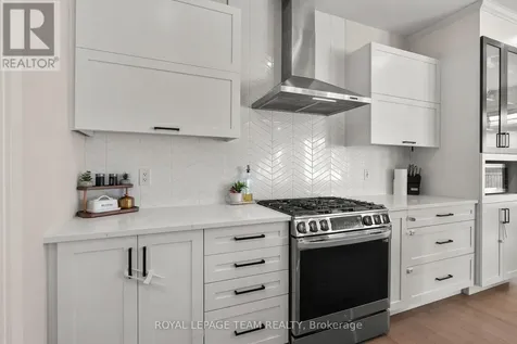 846 Sendero Way Ottawa ON K2S 2W9