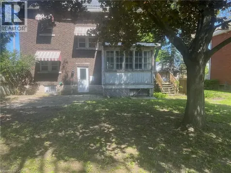14 Hopeton Street Cambridge ON N1R 3T3