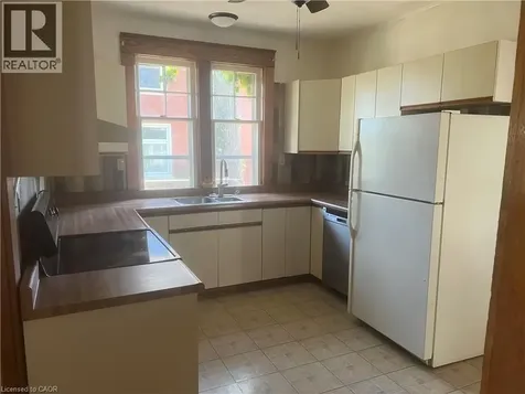 14 Hopeton Street Cambridge ON N1R 3T3