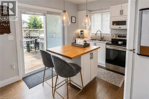 24 Lovell Crescent Brantford ON N3T 6P3