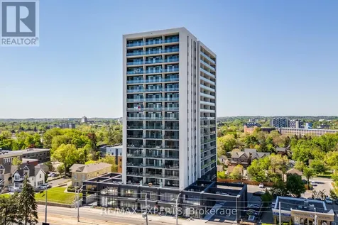 403 741 King Street West Kitchener ON N2G 0E9