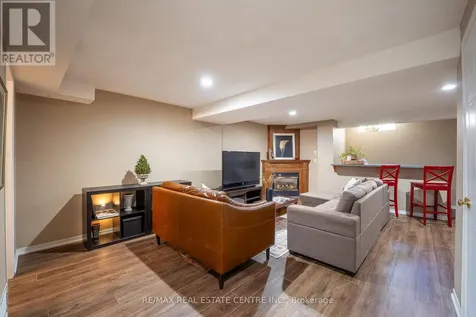 49 Elma Place Cambridge ON N3C 4E6