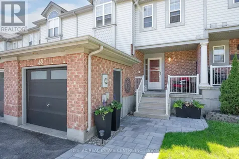 49 Elma Place Cambridge ON N3C 4E6